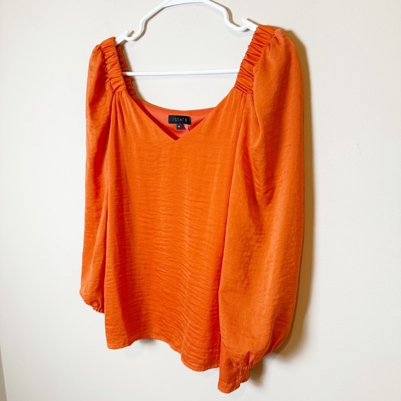 Revolve 1 State Orange V-Neck Top with flowy sleeves. Size M - Picture 2 of 9
